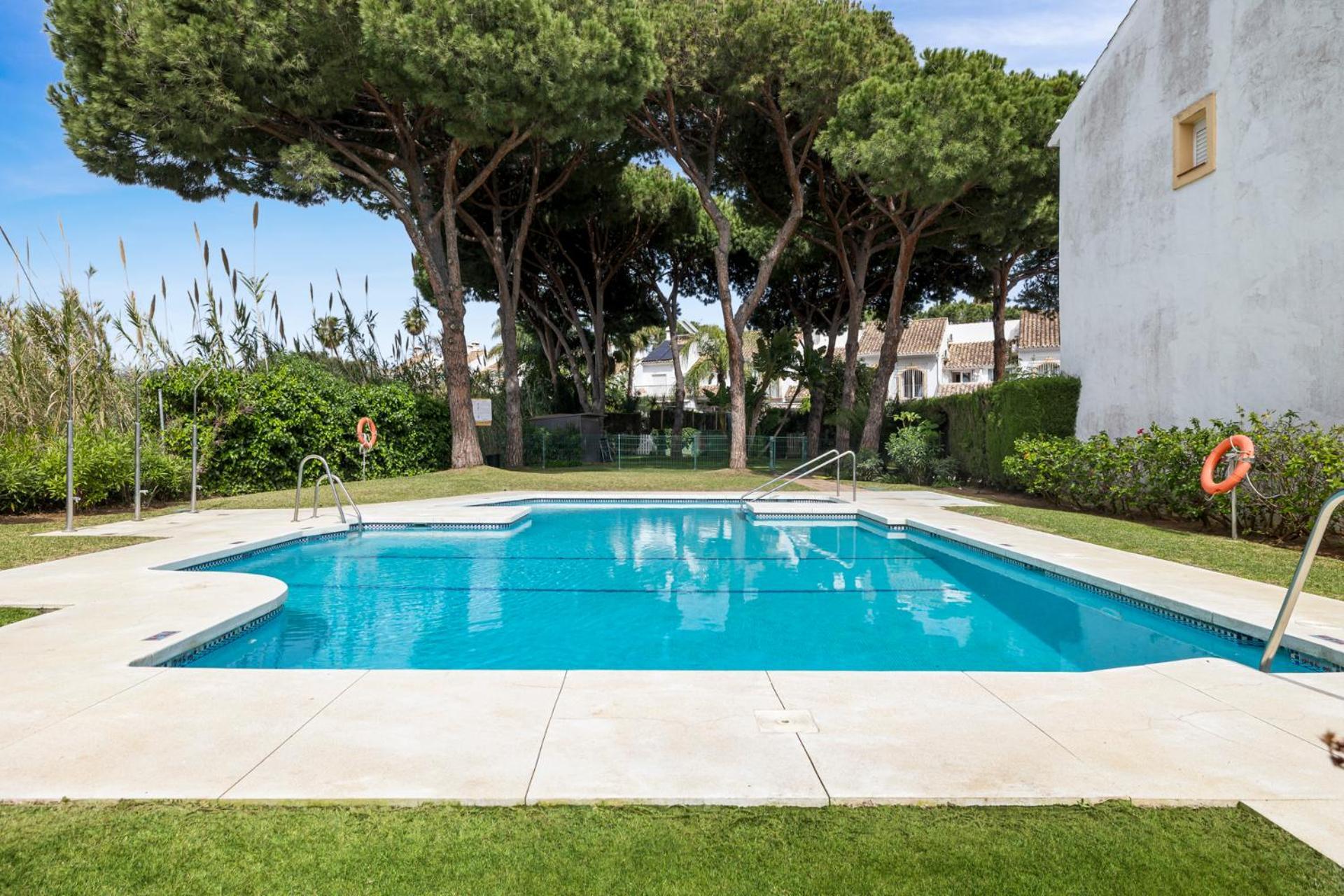 Jardin De Pinos Сasa de vacaciones Marbella