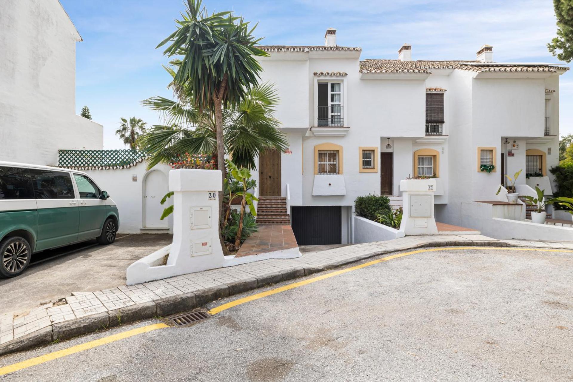 Jardin De Pinos Сasa de vacaciones Marbella